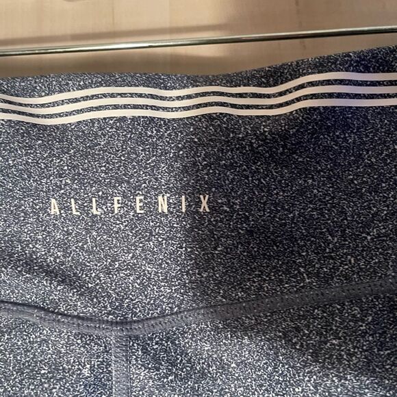 All Fenix blue leggings, size small‎ - Picture 7 of 16